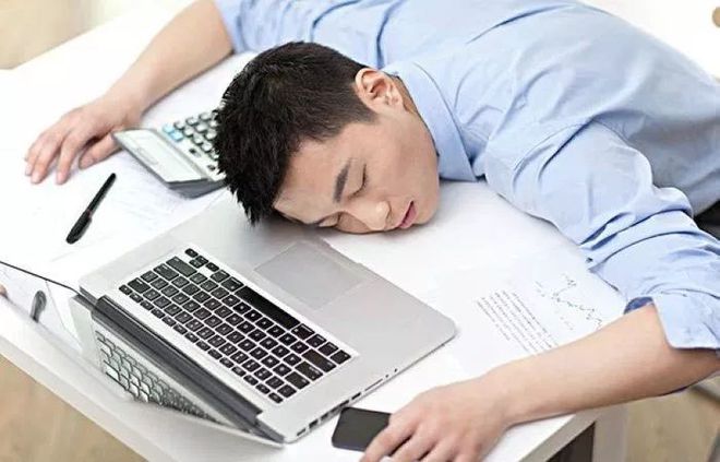 多吃这几种食物给您补充雄激素,让自身更有男人味(图2) 多吃这几种食物给您补充雄激素,让自身更有男人味(图2)