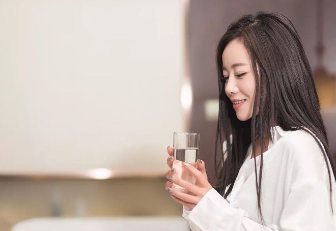 医生:十点中年女性的养生方法,建议收藏(图2) 7db673b71b767d1f93606a51dffa2b72__url=http%3A%2F%2Fdingyue.ws.126.net%2F2020%2F1224%2F5c61d846p00qlt10d007cc000ig00com.png&thumbnail=660x2147483647&quality=80&type=jpg.jpg